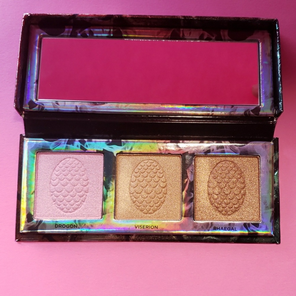 Urban Decay Mother of Dragons Highlight Palette